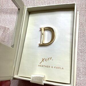 LARK & IVES COLLECTIVES THE GOLD MONOGRAM‎ LYRICS PINS "D"